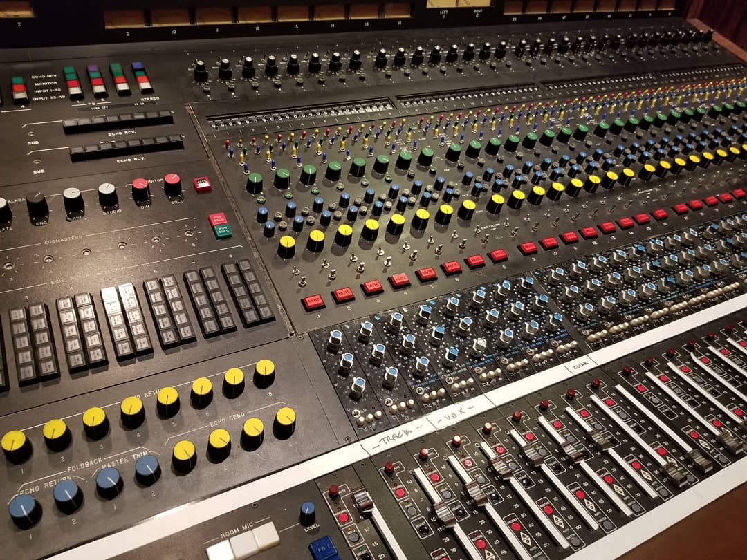 API/DeMedio Console